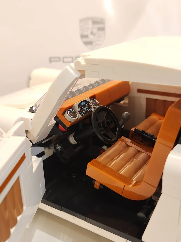 Lego porsche interior